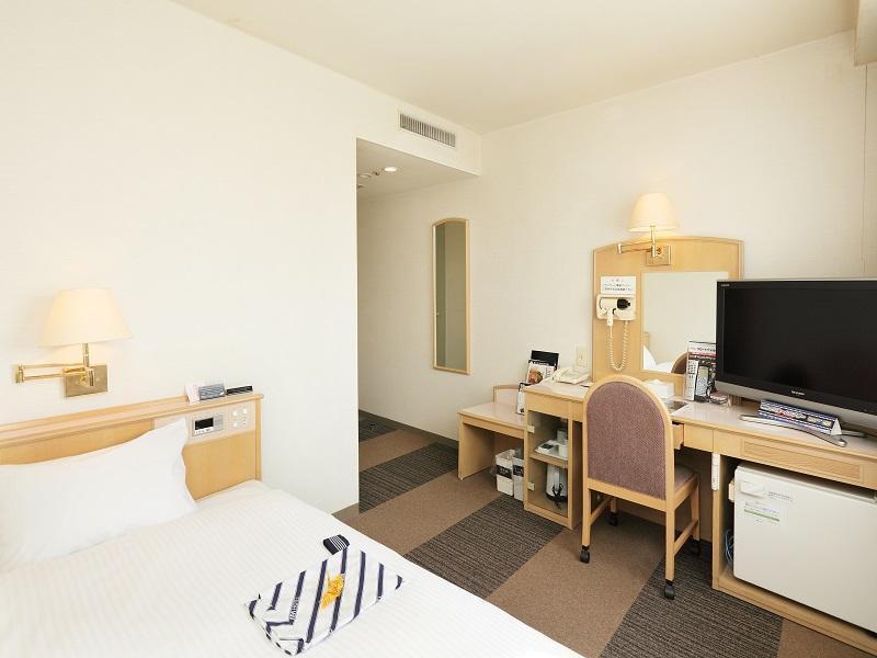 APA Hotel Takamatsu Airport Bagian luar foto