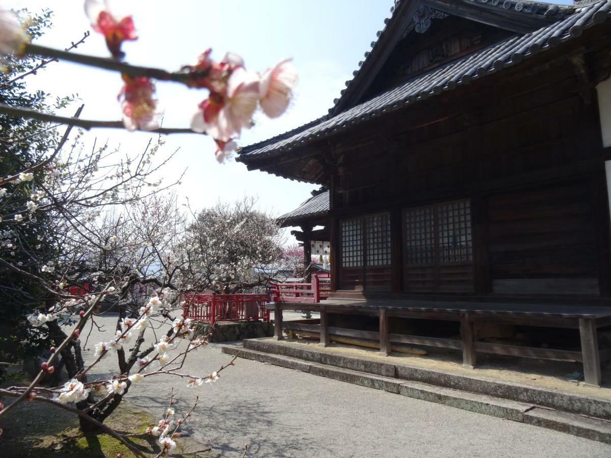 APA Hotel Takamatsu Airport Bagian luar foto